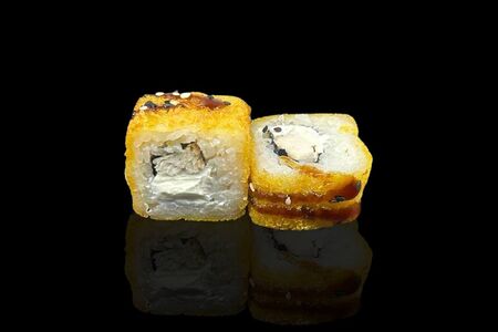 Темпура ролл сливочный с курицей 