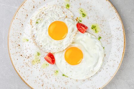 Классическая глазунья