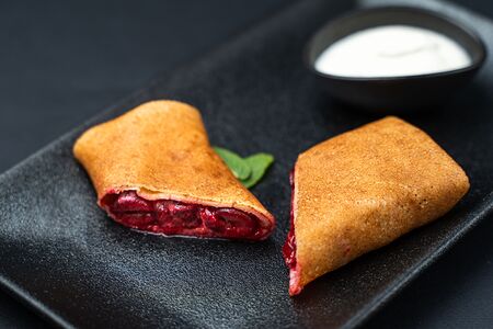 Блин с вишней