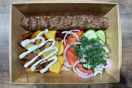 Ланч-бокс с люля из говядины