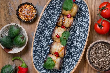 Рулетики из баклажанов