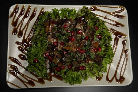 Теплый салат имерули