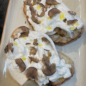 Брускетта с трюфелем