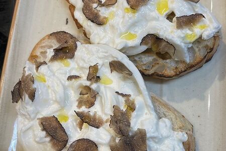 Брускетта с трюфелем