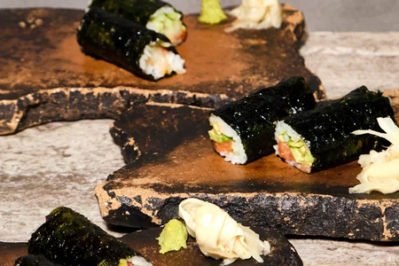 Хэнд ролл лосось