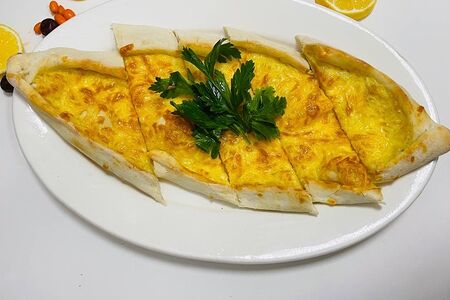 Пиде с сыром 