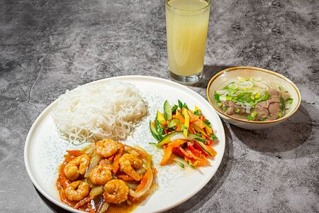 Вьет-комбо с креветками