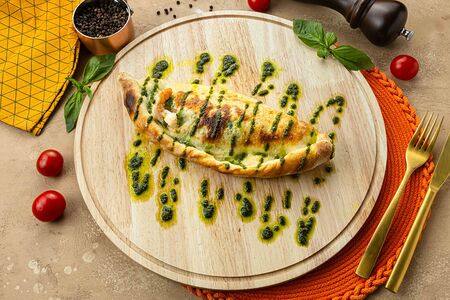 Кальцоне Креветки-шпинат