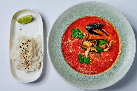 Том ям с рисом