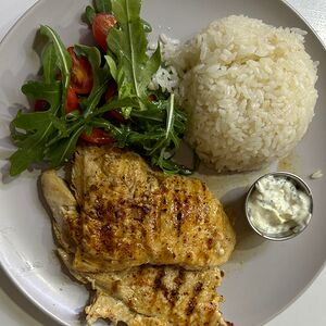 Курица на гриле с рисом 