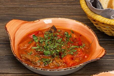 Чашушули с говядиной