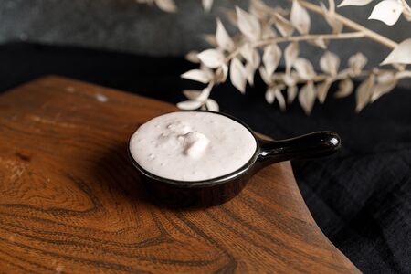 Соус Цахтон