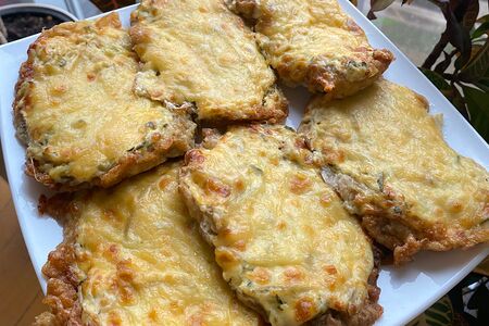 Отбивная из говядины под луковой шапкой