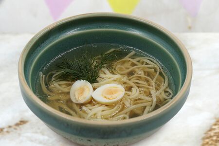 Куриный бульон с домашней лапшой