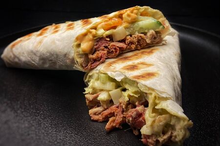 Шаурма с рваной говядиной BBQ