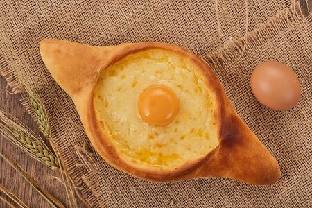 Хачапури по-аджарски