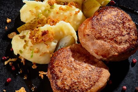 Котлеты из курицы с картофельным пюре