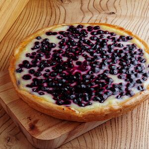 Пирог Смородина-черника