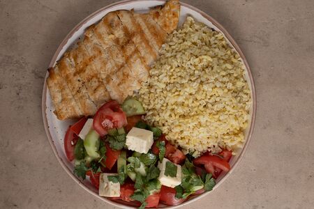 Куриный стейк с булгуром