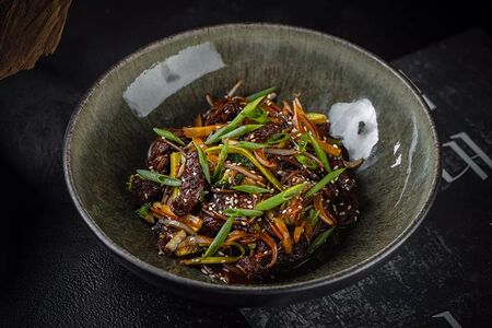 Лапша соба с говядиной