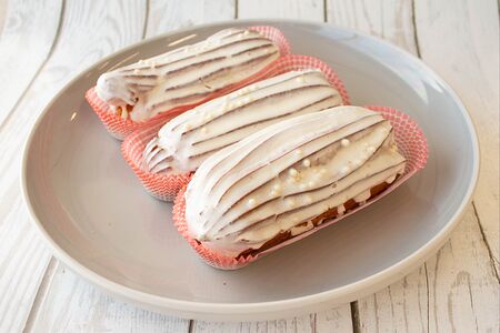 Эклер Классический