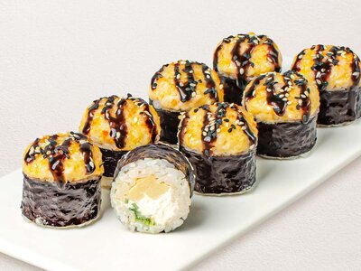 Запеченный ролл с тигровой креветкой