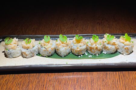 Роллы с гребешком