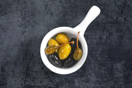 Ассорти оливок