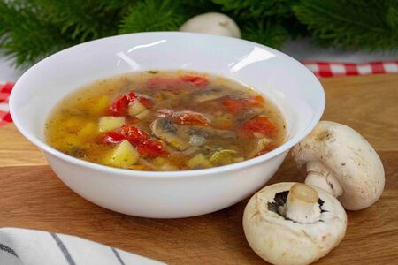 Грибной суп с овощами