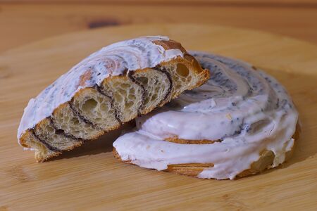 Улитка с маком