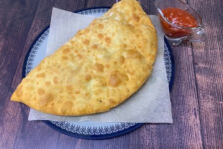 Чебурек с сыром