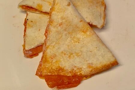 Кесадилья с пепперони