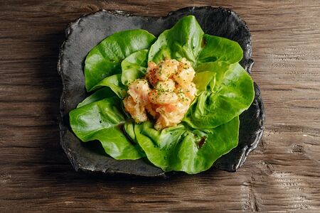 Шрирачо тигровые креветки