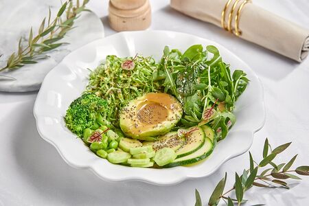 Зеленый салат