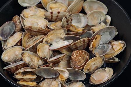 Вонголе в сливочно-грибном соусе 