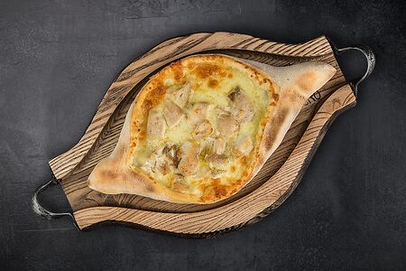 Аджарик с куриной грудкой и сливками