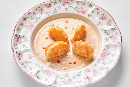 Сациви с креветками в кукурузном кляре