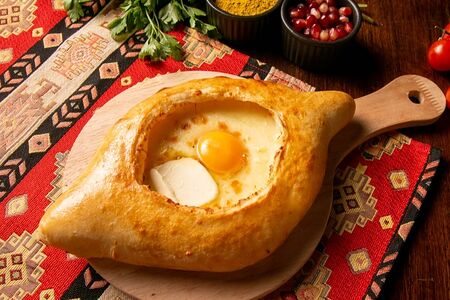 Хачапури по-аджарски