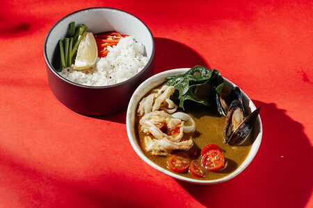 Паназиатский суп Карри с морепродуктами