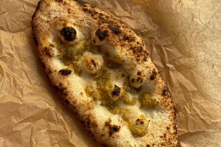 Неаполитанский хлеб со сливочно-чесночным маслом