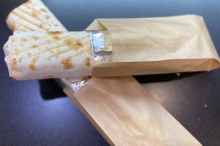 Шаурма обычная + сыр + сырный соус 