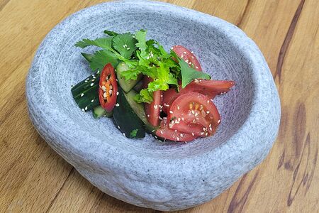 Битые огурцы и помидоры кимчи