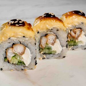 Запечённый ролл с угрем