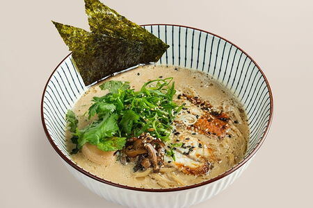 Сливочный рамен с угрем