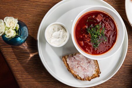 Борщ с пастрами из мраморной телятины 