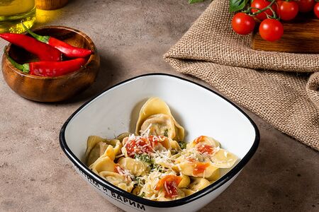 Равиоли с сыром и вялеными томатами Мамма мия