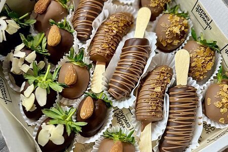 Клубника и банан в бельгийском шоколаде 