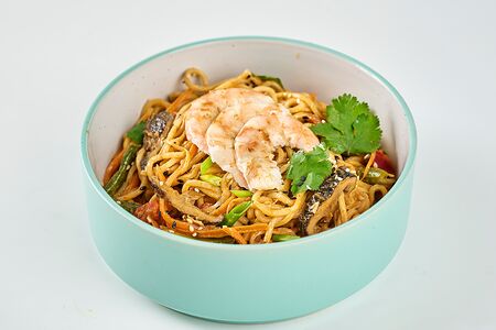 Том ям лапша с креветками