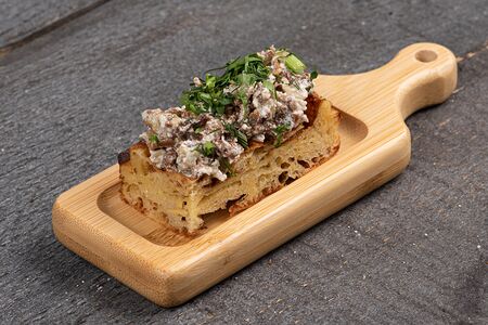 Грибы в сметане