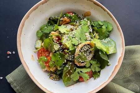 Салат с морепродуктами